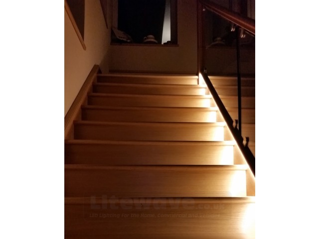 Samsung LED Strip equivalent light output to a 36w Fluorescent